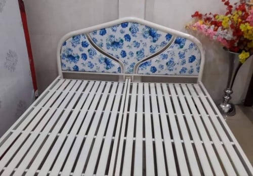 គ្រែដែកក្បាលផ្កា(ខ្នាត​1.4m/2m)