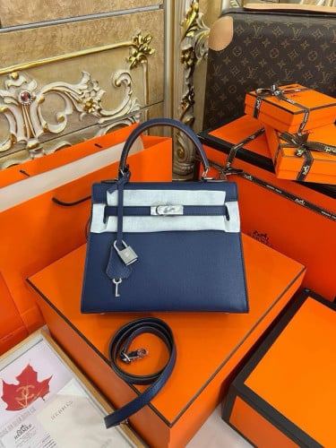 កាបូប​ស្បែក​ box full set