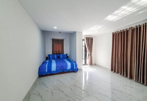 St 271 | Newly 1 bedroom with elevator for rent west of Russian market