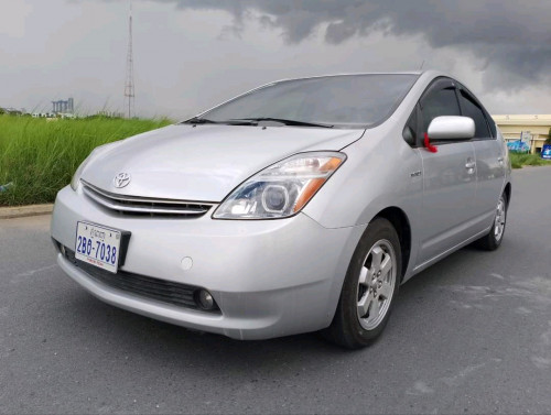 Prius 2006 Full Options