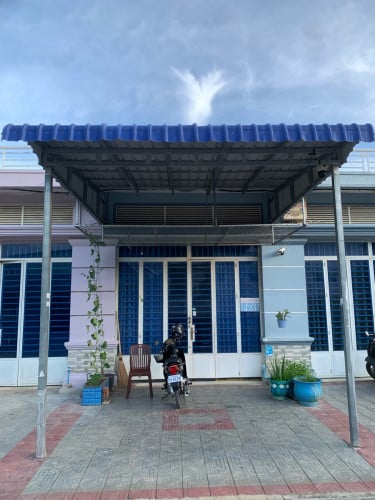 ផ្ទះលក់ បន្ទាន់ ក្នុងក្រុង បាត់ដំបង តំលែ 30.000$ (ចរចាបាន)