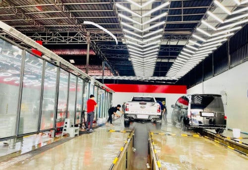 Car Showroom-Service-Car Shop For Rent At Toul Kork Area, 33x35m, 4,000$