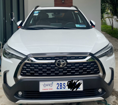 Toyota Corollar Cross 2023 ប្រេីបាន​ 26000km