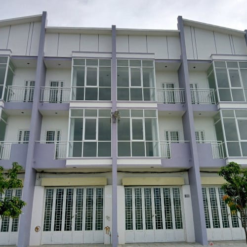 ផ្ទះល្វែងបុរីជឺពុំលក់_ធានាតម្លៃទាបជាងគេ