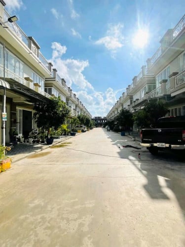 ផ្ទះលក់ប្លង់រឹង ដង្កោរវត្តអង្គមេត្រី