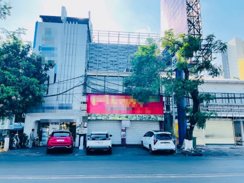 Commercial Restaurant For Rent Near Naga, 03 Floors, 8x25m, 3,500$, Good For All Business