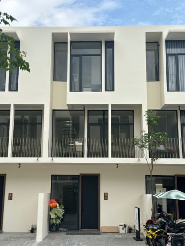 Sale or Rent - LA Link Villa at Samroang Village | ផ្ទះវីឡាកូនកាត់សំរាប់លក់រឺជួល នៅបុរីភូមិសំរោង