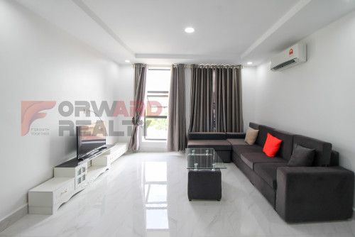 Spacious 2 Bedrooms apartment available for rent in Russian Market Area (Toul Tompong)