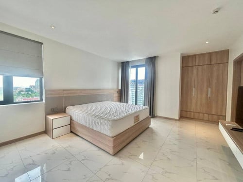 Brand New 4 Bedroom Apartment For Rent At BKK1