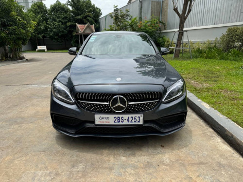 Mercedes Benz C300