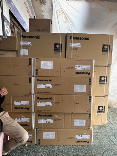 Panasonic CS-PU12AKH( ម៉ាស៊ីនត្រជាក់ថ្មីទំហំ1,5សេសស៊ីភ្លើងតិច/ 1,5HP inverter Air conditioner )