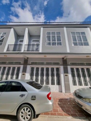 ផ្ទះជិតផ្សារឈូកវ៉ា១