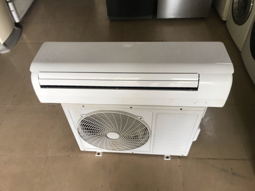 លក់2.5សេស inverter 210$