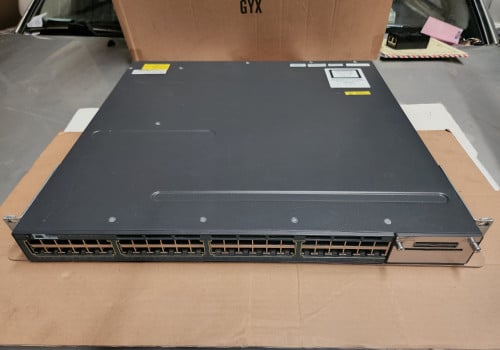 Cisco switch 48 Gigabit Ports Catalyst 3560-X routing and switching