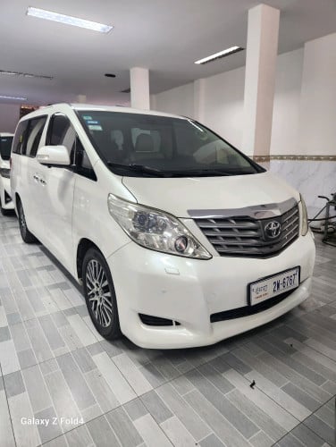 Toyota alphard 2011ឆ្វេងហ្ស៊ីនខ្លាញ់គោពីអារ៉ាប់