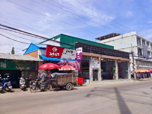 អគារពាណិជ្ជកម្មសម្រាប់ជួល - Commercial Building For Rent​ On Main Road