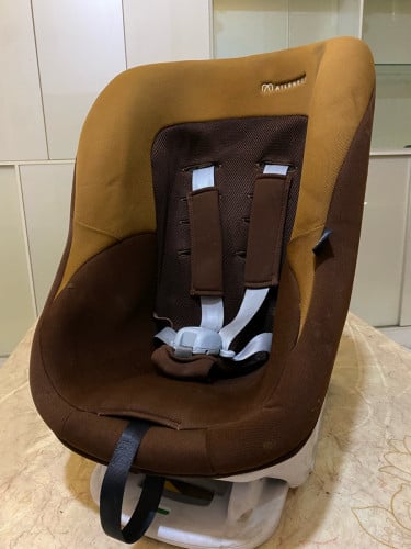 Car seat isofix