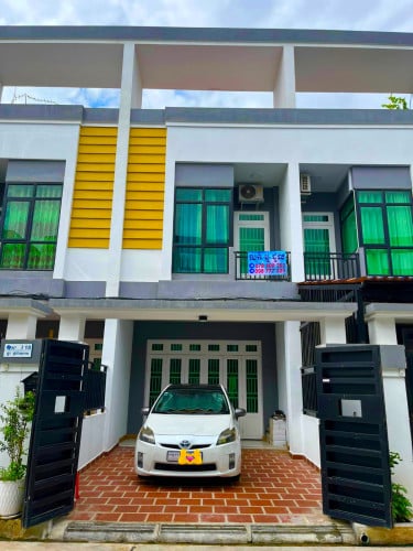 ផ្ទះវីឡាកូនកាត់​ លក់បន្ទាន់ #បុរីរំចេកទួលពង្រ​ ជាប់ផ្លូវ40ម៉ែត្រ