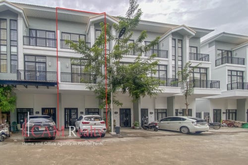 ផ្ទះអាជីវកម្ម - សំ​រាប់លក់ ទីតាំងនៅក្នុងគម្រោង  អេកូរ៉ូមែនស៍