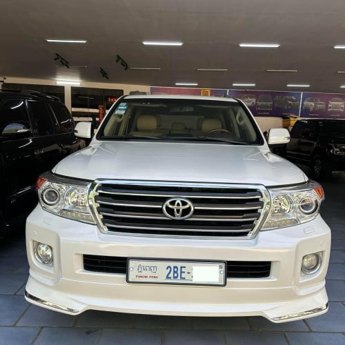 Toyota Land Cruiser ឆ្នាំ2013 GX-R Full options