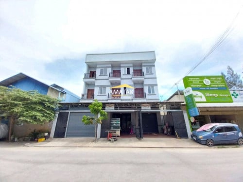 ផ្ទះល្វែងលក់