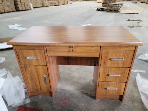 តុ លាងឃ្លាំង