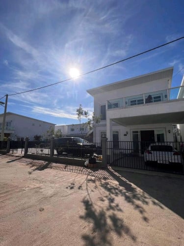 លក់បន្ទាន់