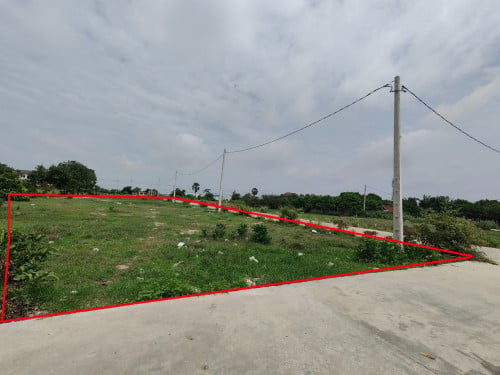 🏦Land Available for Urgent Sale at a Special Price (Negotiable).