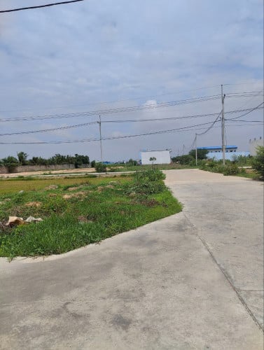 🏦Land Available for Urgent Sale at a Special Price (Negotiable).