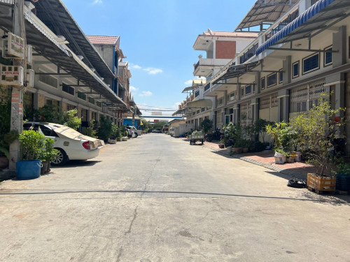 🏦House Available for Urgent Sale at a Special Price (Negotiable).