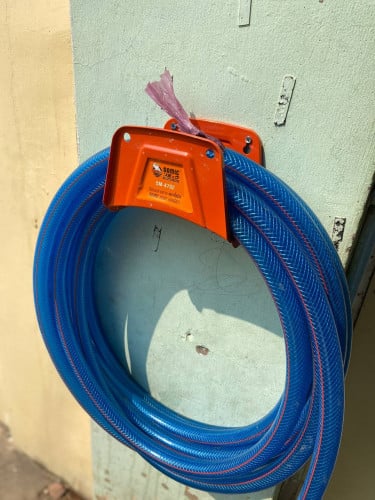 ប្រដាប់ដាក់ទុយោទឹក ទុយោខ្យល់ ខ្សែភ្លើង និងផ្សេងៗទៀតតាមតម្រូវការ