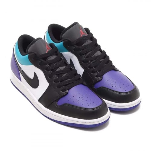 Nike men and women sneakers