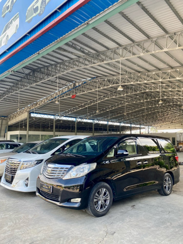 Toyota Alphard010