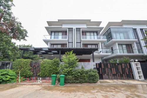 5 Bedrooms Villa For Rent in Borey The Woods by Natha Residences