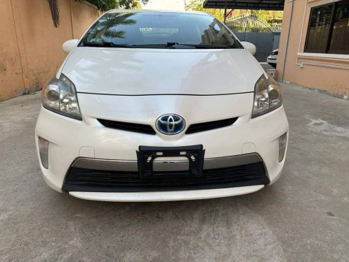 Toyota Prius 2012 (Plug in Hybrid)