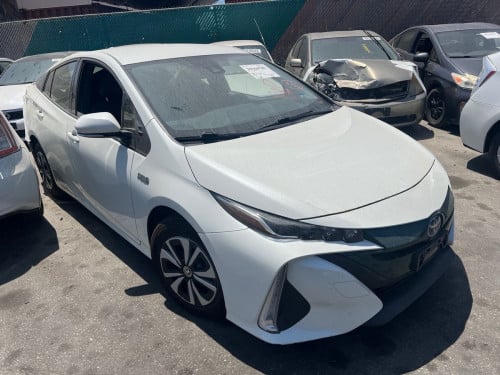 Prius Prime 017 Premium ក្រដាស់ពន្ធ!!!