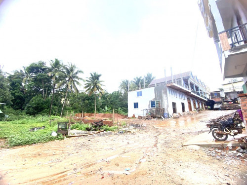 ๐ฆLand Available for Urgent Sale at a Special Price (Negotiable).