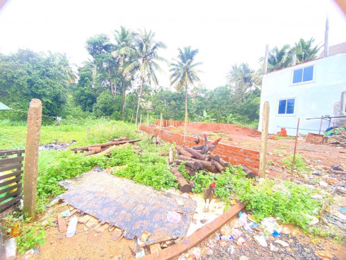 ๐ฆLand Available for Urgent Sale at a Special Price (Negotiable).