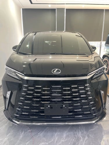 Lexus LM350h ឆ្នាំ2025