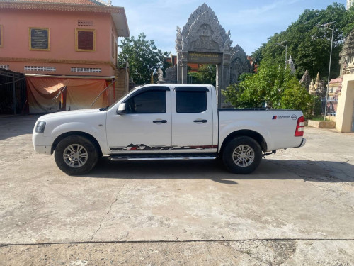 Ford Ranger 2009 V4 ម៉ាស៊ូតសុីន លេខដៃ ប៉ុង1 ពីរកឹប. ស