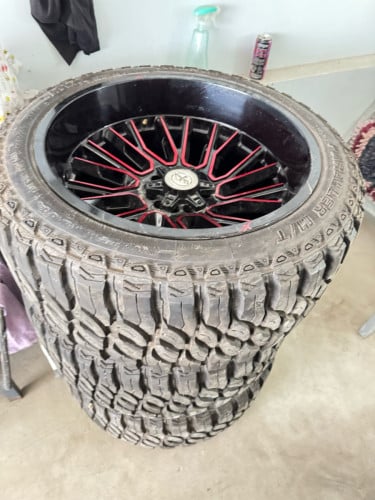 Tire 24inch for Ford F-150 and Tundra