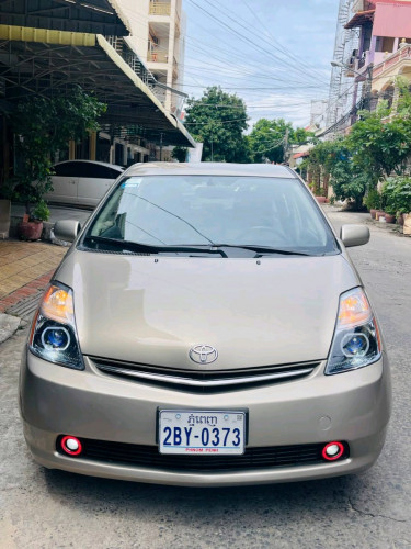 Toyota prius 07ឡានថ្មី ម្ចាស់ដើមទើបជិះបាន 3 ខែ