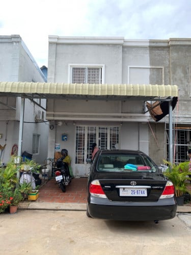 លក់ផ្ទះ​ 8.5m x 4m