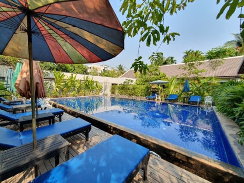 Lovely two bedrooms apartment for rent with Pool