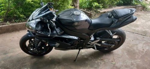 R1 2007ស្រាល