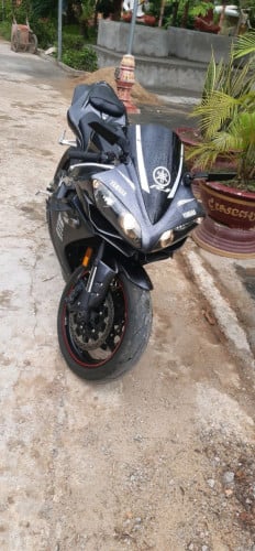 R1 2007ស្រាល