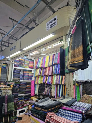 តូប លក់ក្នុងផ្សារ អូរឬស្សី