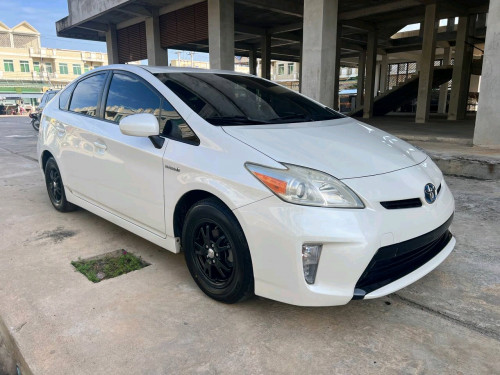 លក់ Prius 2012 Opt 2 សន្លឹកពន្ធ ក្នុងលឿង ឡើងកាមេរ៉ា Opt3. ឡានស្អាតមូល