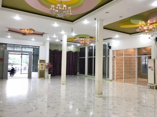 ផ្ទះអាជីវកម្មជួលបឹងកក់ ទួលគោក - Commercial Showroom For Rent Boeng Kok Tuol Kork