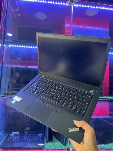 Lenovo ThinkPad T470s 98% តម្លៃ 320$